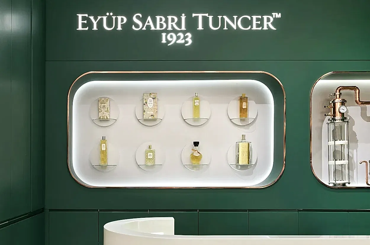 Eyüp Sabri Tuncer Mağaza